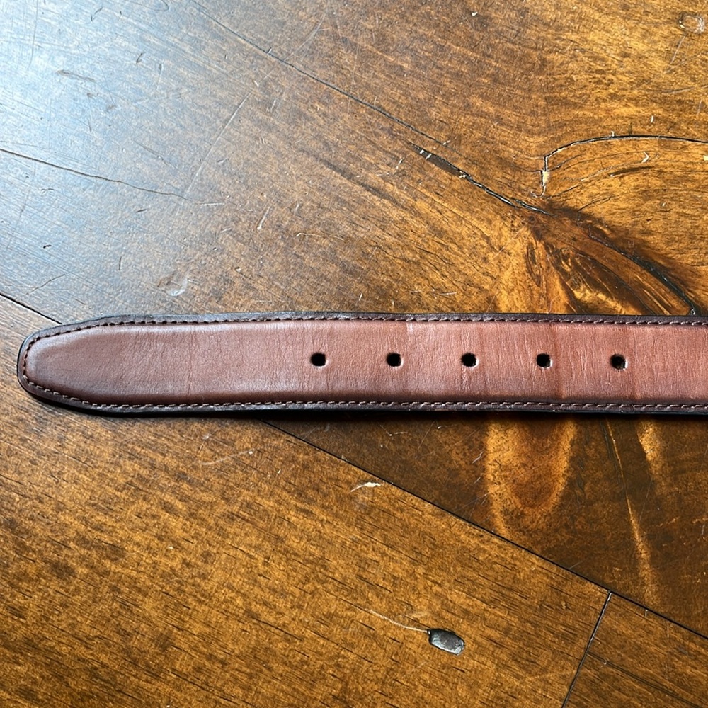Clarks Genuine Leather Dress Belt Silver Tone Adjustable Buckle Brown - Sz 32 - Picture 3 of 12